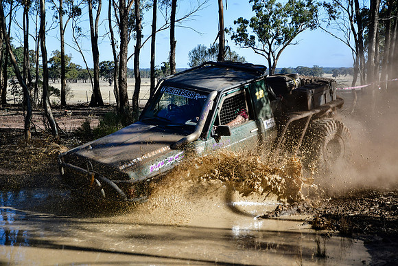 Wheelbarra Racing
